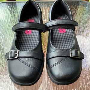 NEW Black Mary Jane Style shoes. Kids size 2